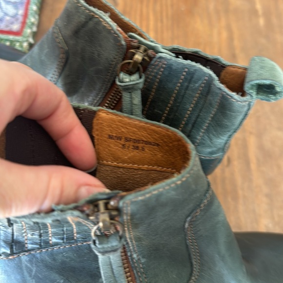 Sofft green leather ardmore booties - Picture 4 of 4